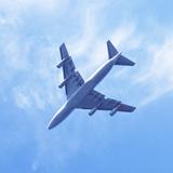 航空機10